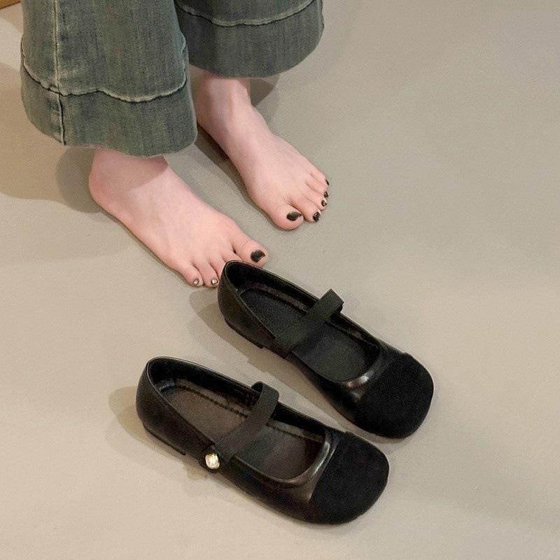 

Xiaoxiangfeng Mary Jane shoes women s casual Velcro soft-soled Doudou shoes color matching round head flat-soled single shoes 35