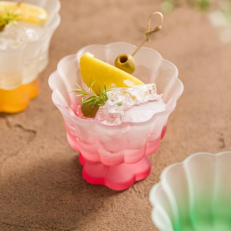 Household Glass Women Nordic New High Aesthetic Splicing Dessert Cups Popular Transparent 240ml Gradient Flower Shape Water Cup
