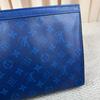 [Pre-Owned] Pochette Voyage Classic Monogram Portable Zipper Toiletry Bag Medium - Very Good #EFSP4K