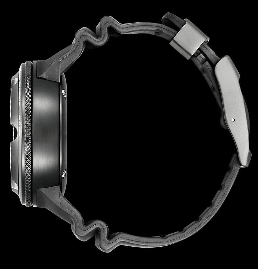 Citizen Promaster Marine Eco-Drive Ecozilla SS 300M Professional Diver BJ8055-04X