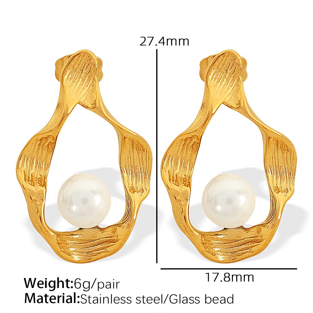 

Retro Wavy Pearl C-Shaped Geometric Earrings - Stainless Steel & Elegant Design