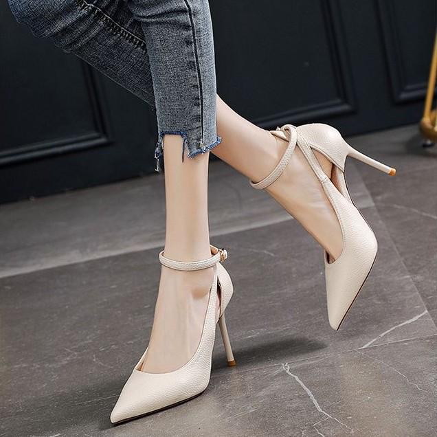 French beautiful one-word buckle with high heels for women's 2025 summer and autumn new pointed-toed thin-heeled royal sister sexy temperament sin