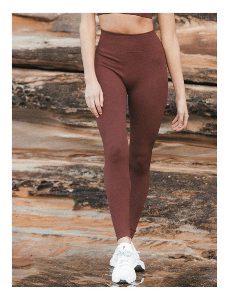 Nahtlose einfarbige Yogahose - Bauchkontrolle, Hüftlift, lässige Outdoor-Leggings für Damen