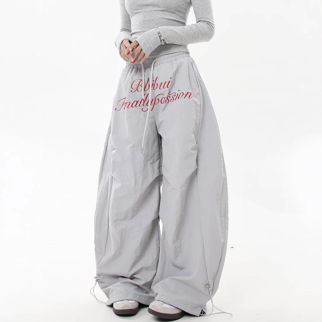 

Американские брюки карго плиссе с широкими штанинами и вышивкой букв, с утолщенным теплым дизайном XXXL серый