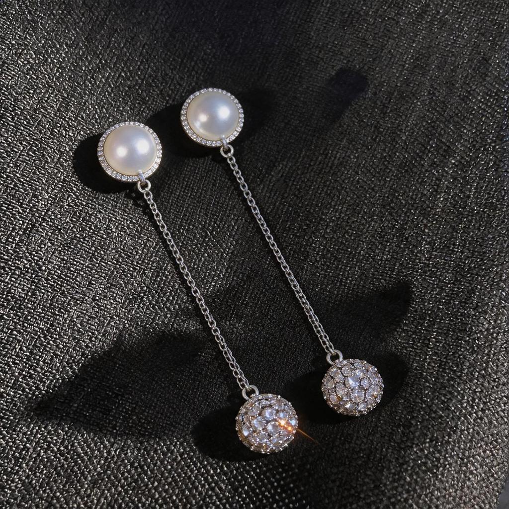 Luxury Silver Needle Diamond-Inlaid Pearl Stud Earrings: Elegant French-Style Niche Design for Women