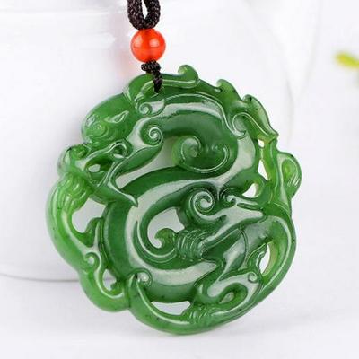Pandantiv Dragon Jad Verde Hotan Xinjiang, Stil Antich, Design Certificat din Jad Scobit.