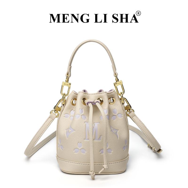 

OEM new embossed letter portable bucket bag commuter versatile shoulder messenger bag casual versatile