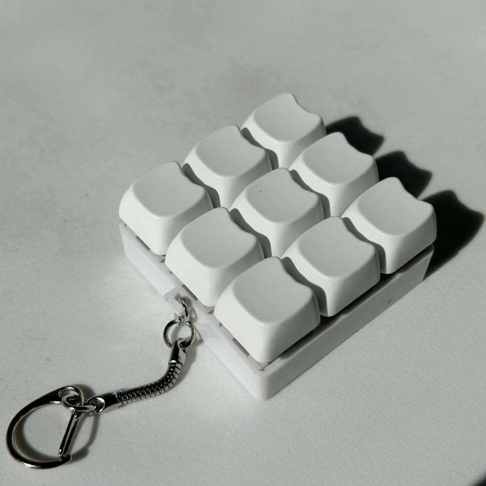 4/9Keys Keycap Pinch Toy Finger Keyboard Pinch Toy New Button Clicker Toy