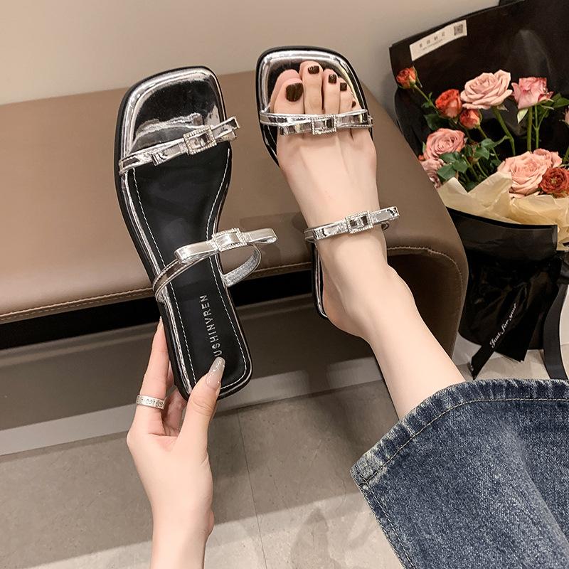 Bow High-end One-word Slippers Female 2025 Summer New French Temperament Low-heeled Fairy Wind Outside Sandals