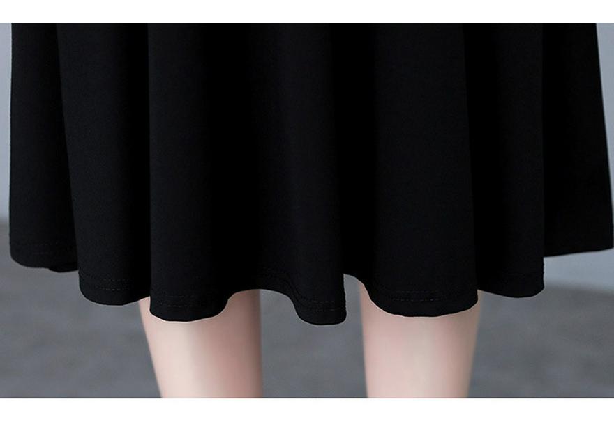 Plus Size Elegant Slimming Dress - Short Sleeve, Two-Piece Look, Summer Fashion.