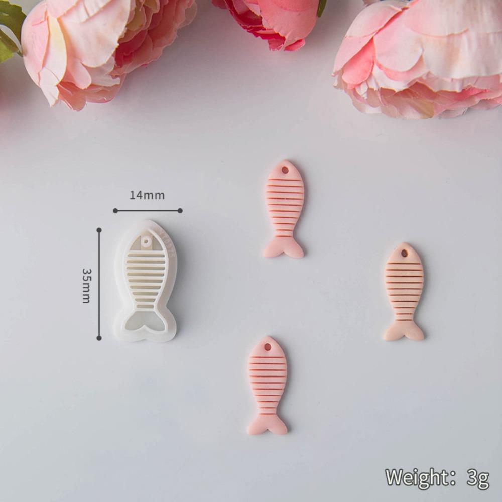

Japanese Style Cartoon Fish Clay Cutter, Polymer Clay Earring Mold for DIY Jewelry Making