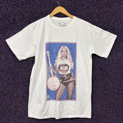 Beyoncé Cowboy Carter Banjo Tshirt Size Medium Unisex T-Shirt