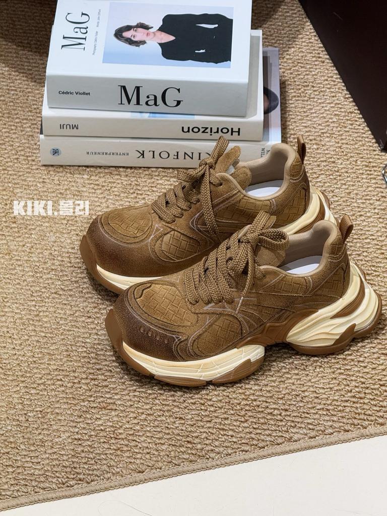 Early autumn old money wind dad shoes women's ins tide 2025 new retro woven platform leather casual sports shoes women