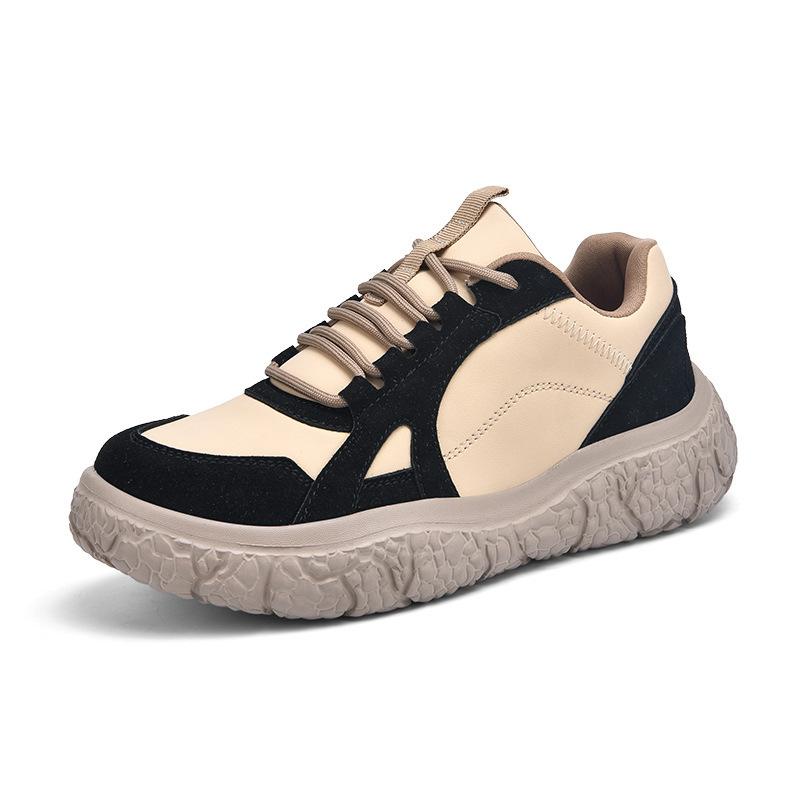 Nové všestranné ležérní sportovní boty umocňují trend malých bílých bot na platformě a dad shoes.