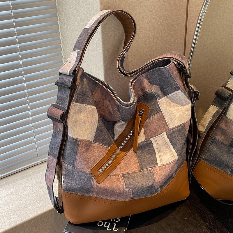 

Tote bag women s 2025 new large-capacity backpack canvas versatile single shoulder beggar college student class bag