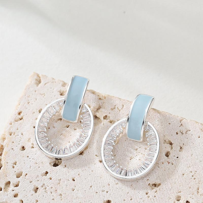 

Korean version of fashionable simple small fresh enamel drop glaze flash zircon geometric earrings light luxury temperament high-end earrings