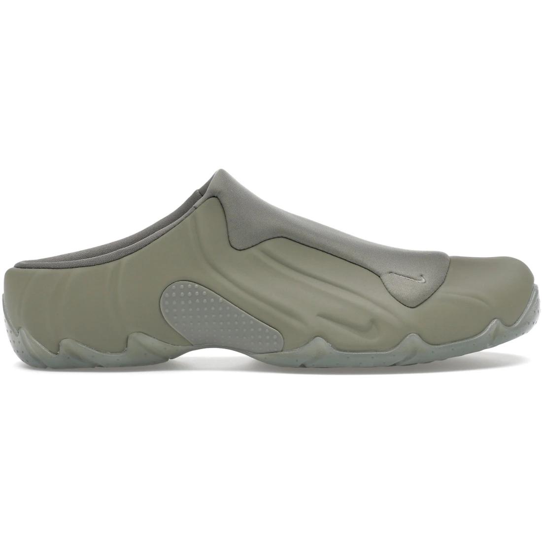 

Nike Clogposite Light Army 45