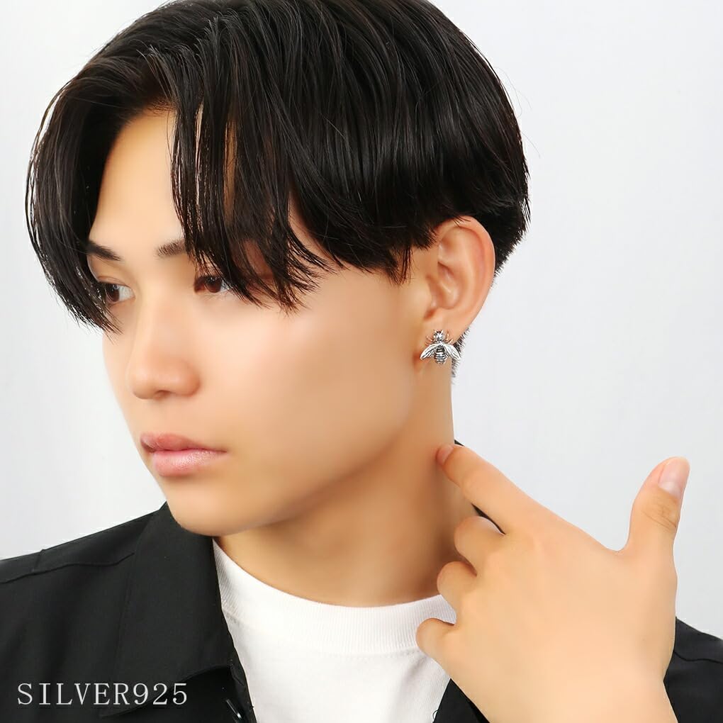 [Shinjuku Gin No Kura] Honeybee Sterling Silver 925 Earring (Single Earring) 3D Realistic Insect Bee Animal Merchandise Stud