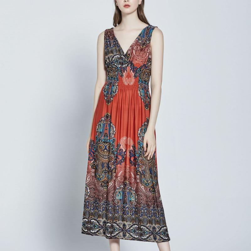 

Платье-халтер с V-образным вырезом и элегантным принтом в этническом стиле. Длинное платье-халтер. XL