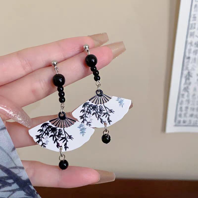 Beaded Tassel Fan Earrings: Retro Chinese Hanfu Style Jewelry