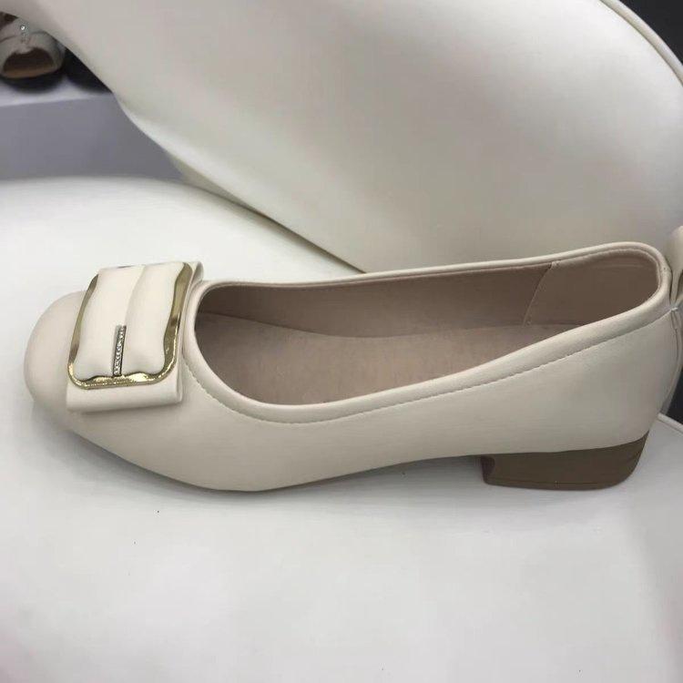 2025 autumn new shallow single shoes women's soft leather soft-soled mother shoes one pedal shallow mouth versatile square head thick heel shoes