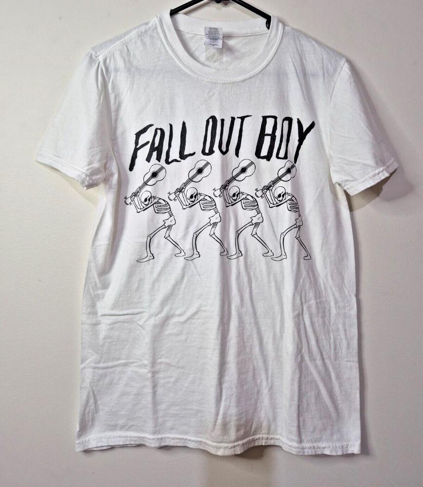 

Fall Out Boy TShirt Tee Size S American Rock Band Unisex T-Shirt S