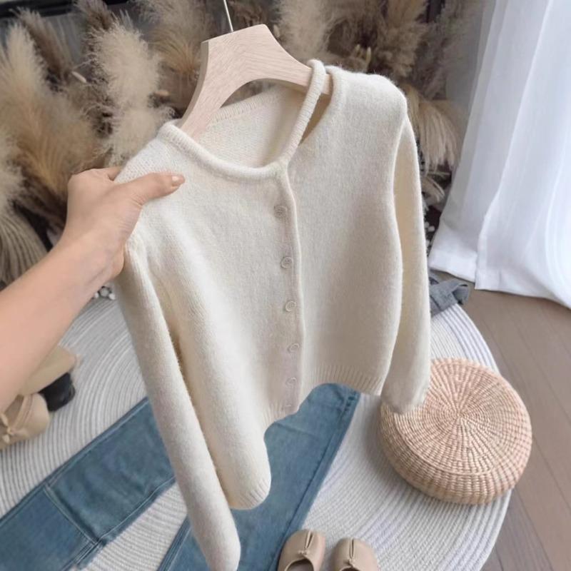 Temperament design sense knitted cardigan sweater jacket women's autumn and winter soft glutinous top autumn and winter base outer wear