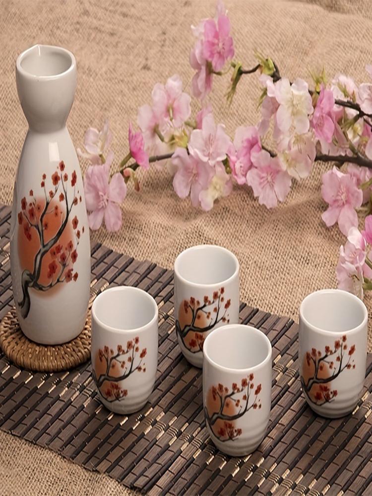 

Керамический барный набор, японский набор для сакэ с четырьмя винными чашками, расписанный вручную в стиле сафлорового фарфора, подарочная керамика 150ml40ml