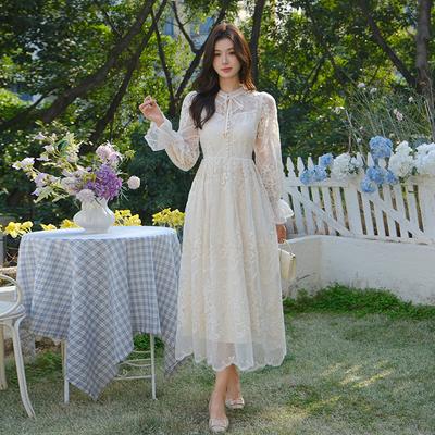 Elegant Lace Dress Women Mesh Embroidery Lanetern Sleeve Elegant Vintage Long Robe Holiday Prom Party Dresses
