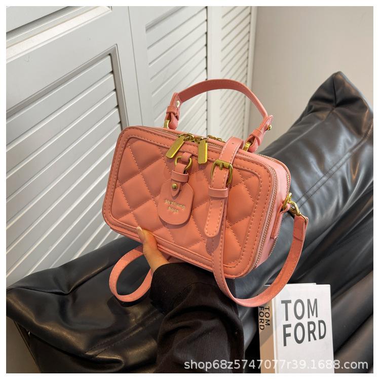 Small bag women 2025 new fashion diamond portable camera bag high sense niche messenger bag small square bag tide