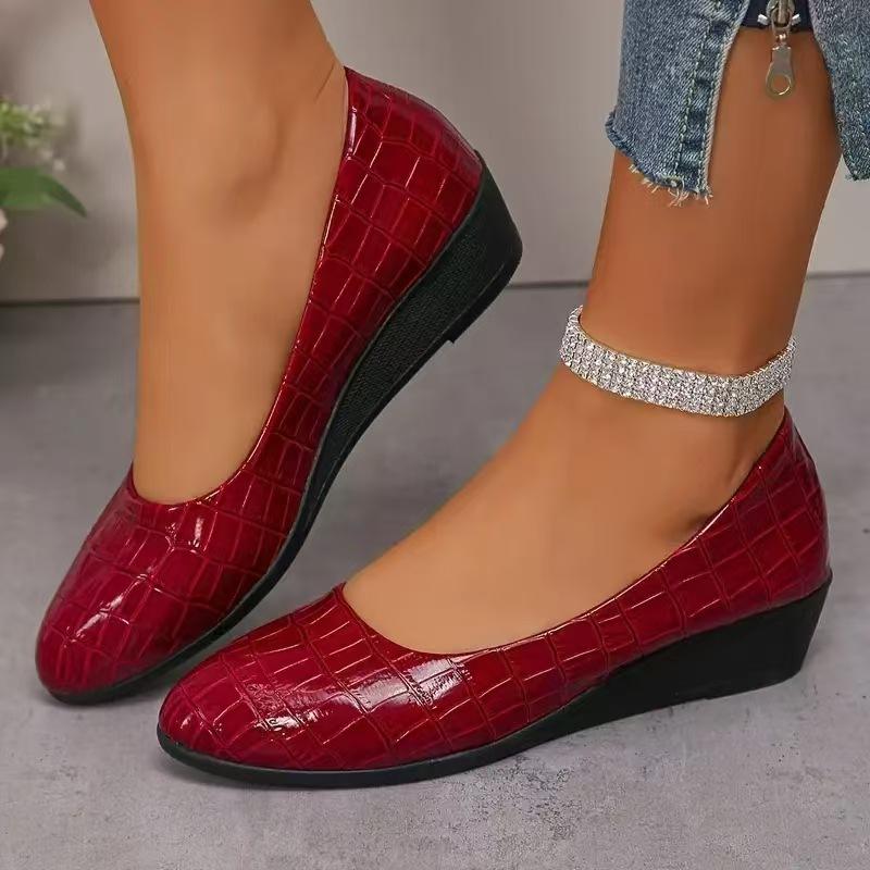 Fashion Spring Autumn Middle Heels Shoes Woman Patent Leather Pumps Wedges Ladies Office Party Shoes Pointed Toe Large Size Single Shoes