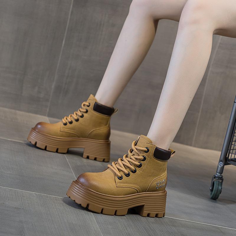Botas Martin femininas outono e inverno novas botas retrô de locomotive sola grossa botas de trabalho para exterior cano curto de couro botas femininas versáteis