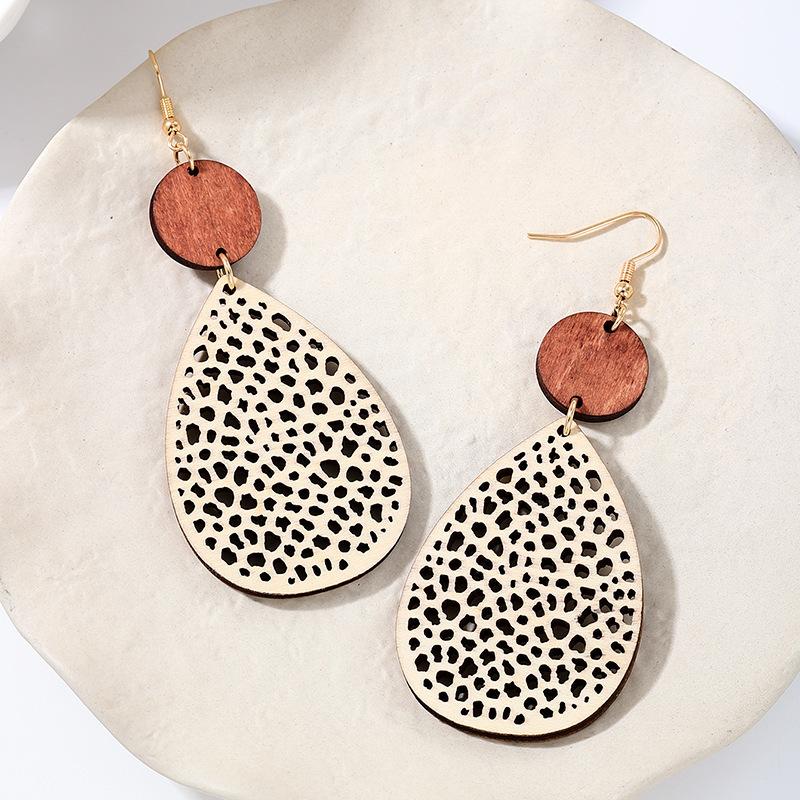 1 Pair Of Hollow Mesh Water Droplet Earrings, Retro Hook Earrings, Suitable For Daily Wear