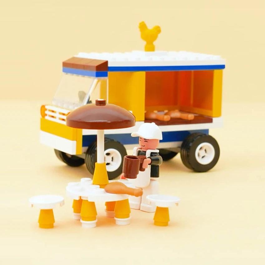 Oxford Town Food Truck Chicken Building Block Set Made in Korea