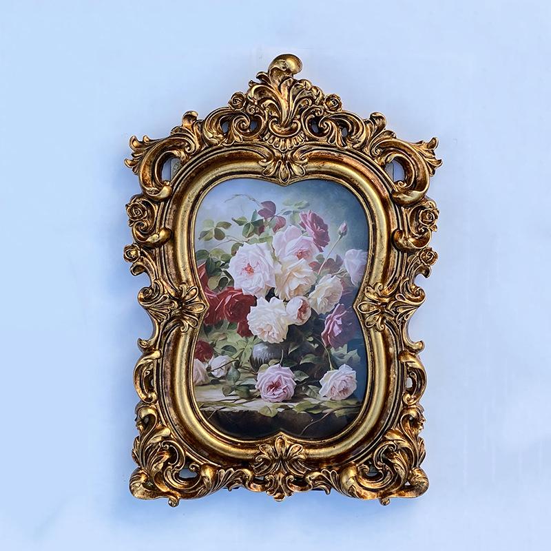 European Retro Gold Embossed Resin Photo Frame - Decorative Wall Hanging