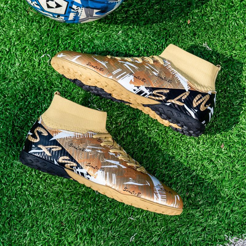 Football boots are distributed as grass training shoes, spiked football boots, and Cristiano Ronaldo 34