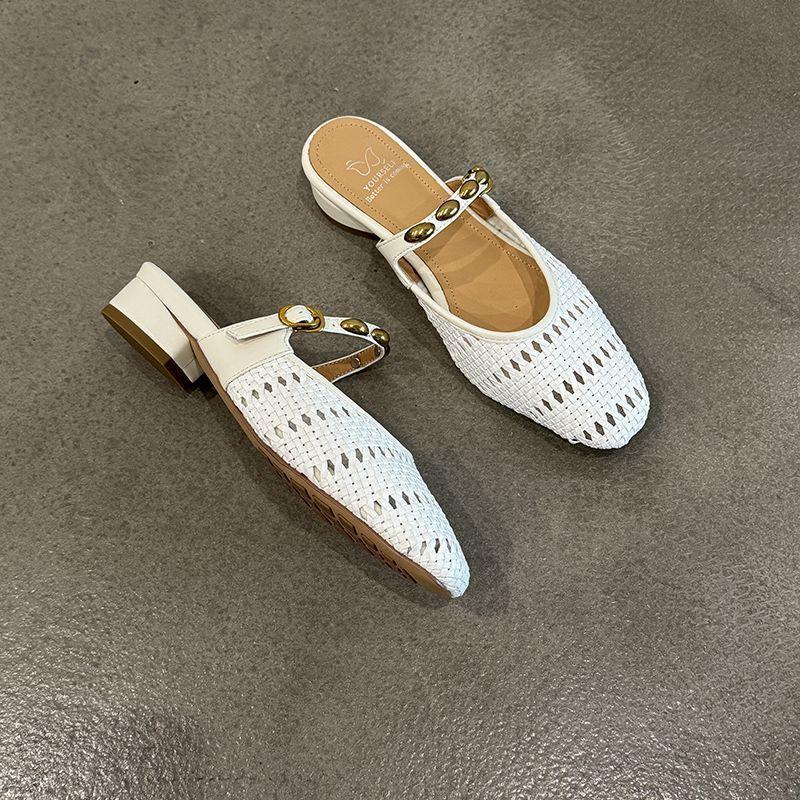 French woven hollow bag head sandals women's summer new wear thick heel extraordinary foreign style one-word buckle casual slippers