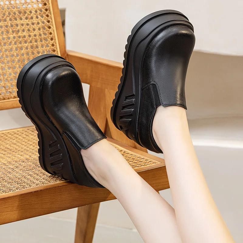 אופנה נעלי סניקרס פלטפורמה גבוהה 10 ס"מ חדשות 2025 עור אמיתי נעליים מגושמות לנשים קיץ נושמות נעליים לבנות סניקרס הליכה