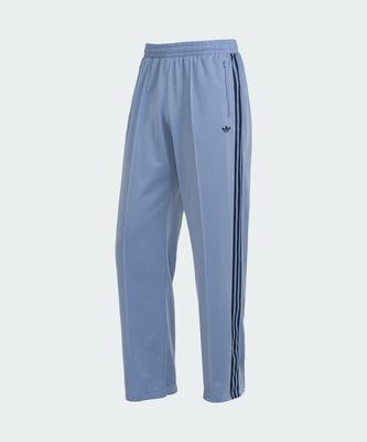 Partea de jos – Pantaloni de trening și colanți