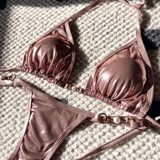 2 ks/sada Dámské sexy bikini set světlý povrch umělá perla podprsenka šněrovací sada tanga rychleschnoucí plavky plážové oblečení
