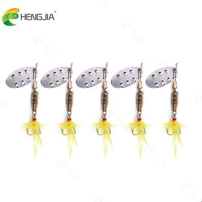 6.8cm Rotating Sequined Spoon Lures 6# Hook Fishing Tackle with Feather Tail