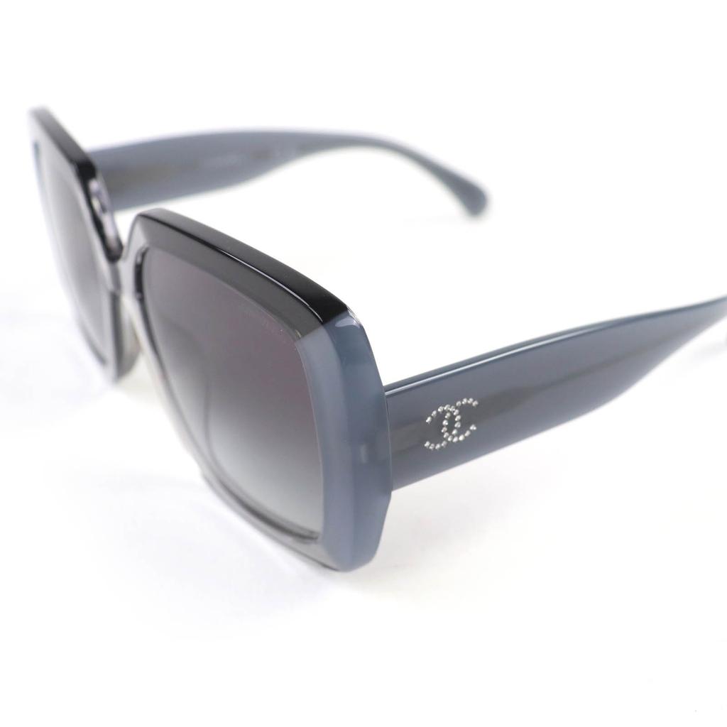 Ausgezeichnete CHANEL Sonnenbrille COCO Mark Eyewear Grau Schwarz Transparent Grau Damen 71685A Gebraucht