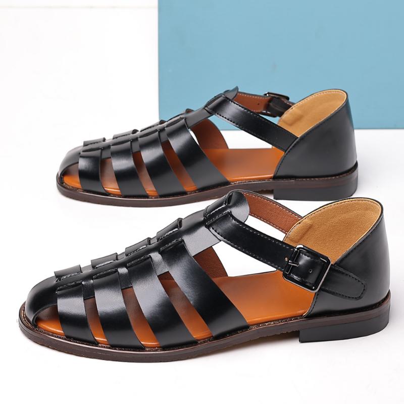 Summer New Men's Hollow Out Sandals Baotou Men's Casual Shoes Beach Shoes Outdoor Men's Flat Shoes Men's Camping Sandals