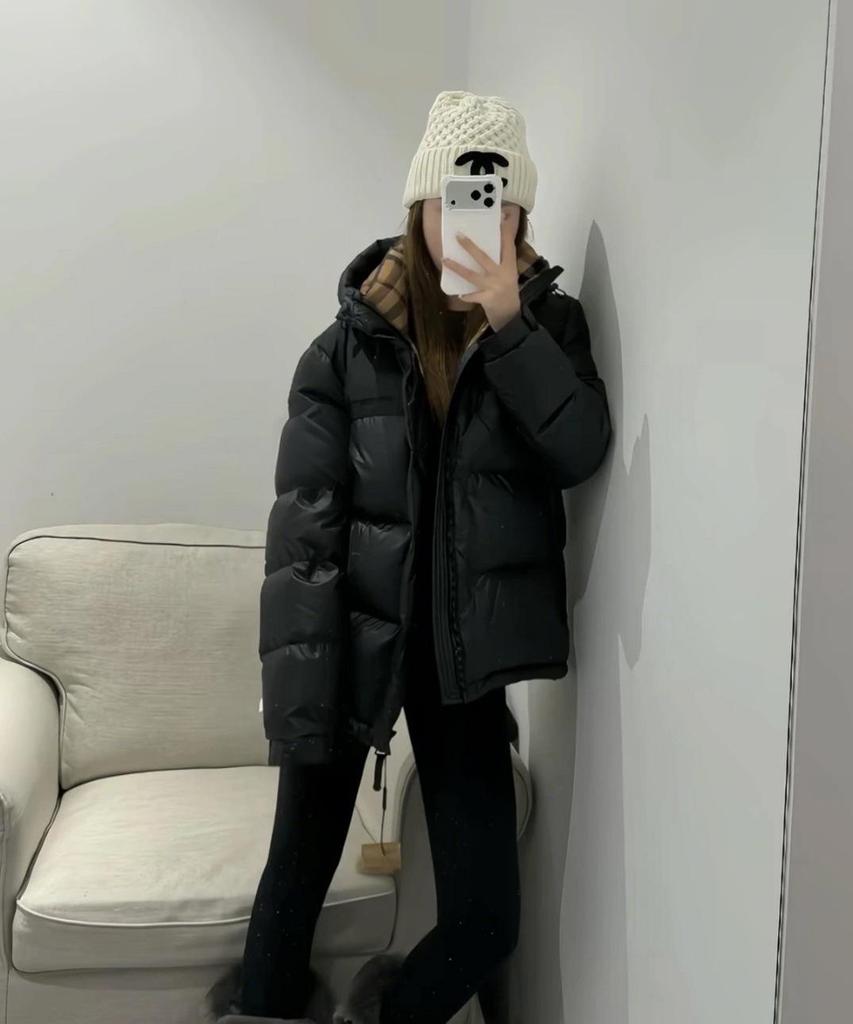 Authentische Balenciaga Gold Label Gänsedaunenjacke für Damen & Herren: Warm, Kälteschutz, Mit Kapuze, Partnerlook