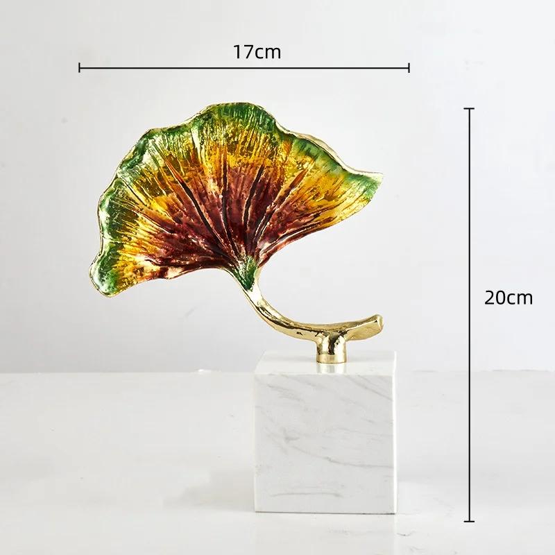 

Colorful Ginkgo Leaves Metal Handicrafts Gradient Color Golden Leaf Sculpture Decorative Figurines Home Decoration Accessories