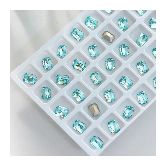 

1 пара 3D стразы Шарм для нейл-арта Светло-морской синий Геометрический Искусственный хрусталь Дизайн ногтей Украшения Поделки своими руками Аксессуары для украшения ногтей G