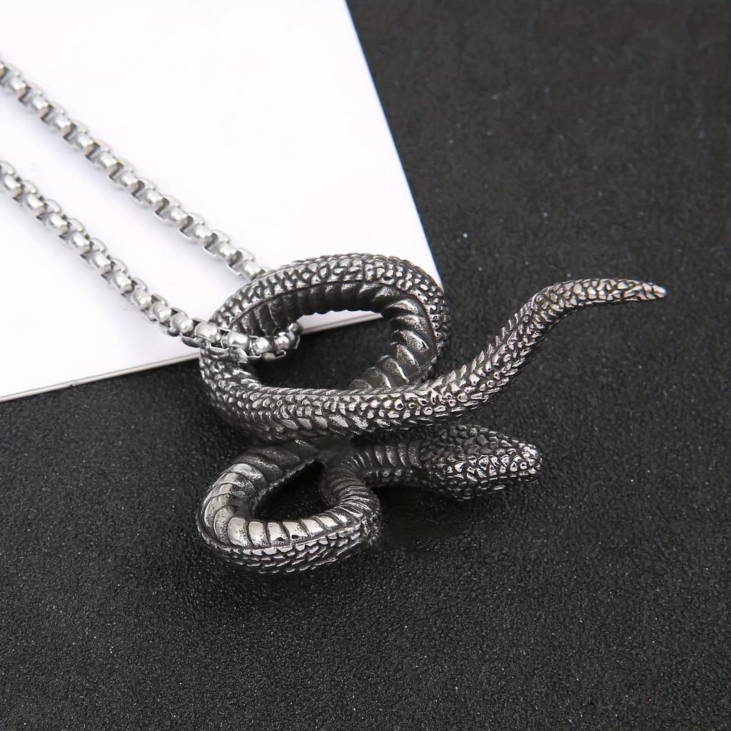 Serpentine Necklace - Elegant Silver Tone Chain Jewelry