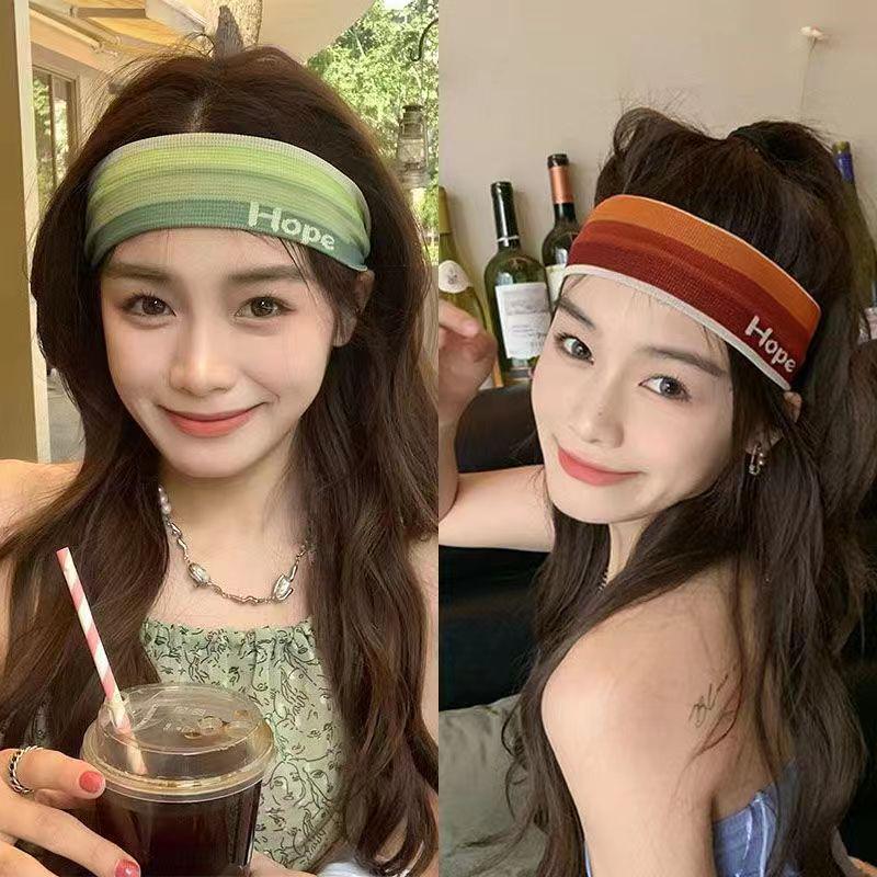 

Gradient Color Sweat-Wicking Headband for Yoga and Fitness