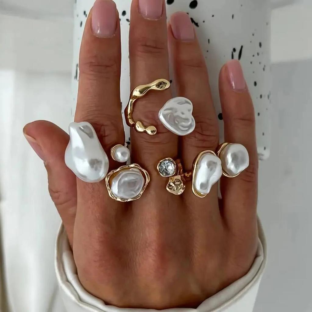 Baroque Rings Set Vintage Irregular Elegant Geometric Pearl Metal Finger Ring Sets Trendy Jewelry for Women 2026 New Accessories