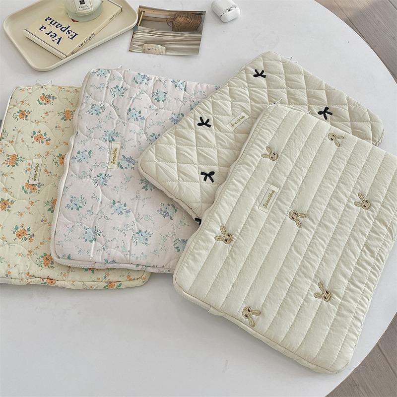 Tablet Storage Cute Diamond Embroidered Rabbit // Inch Notebook Storage